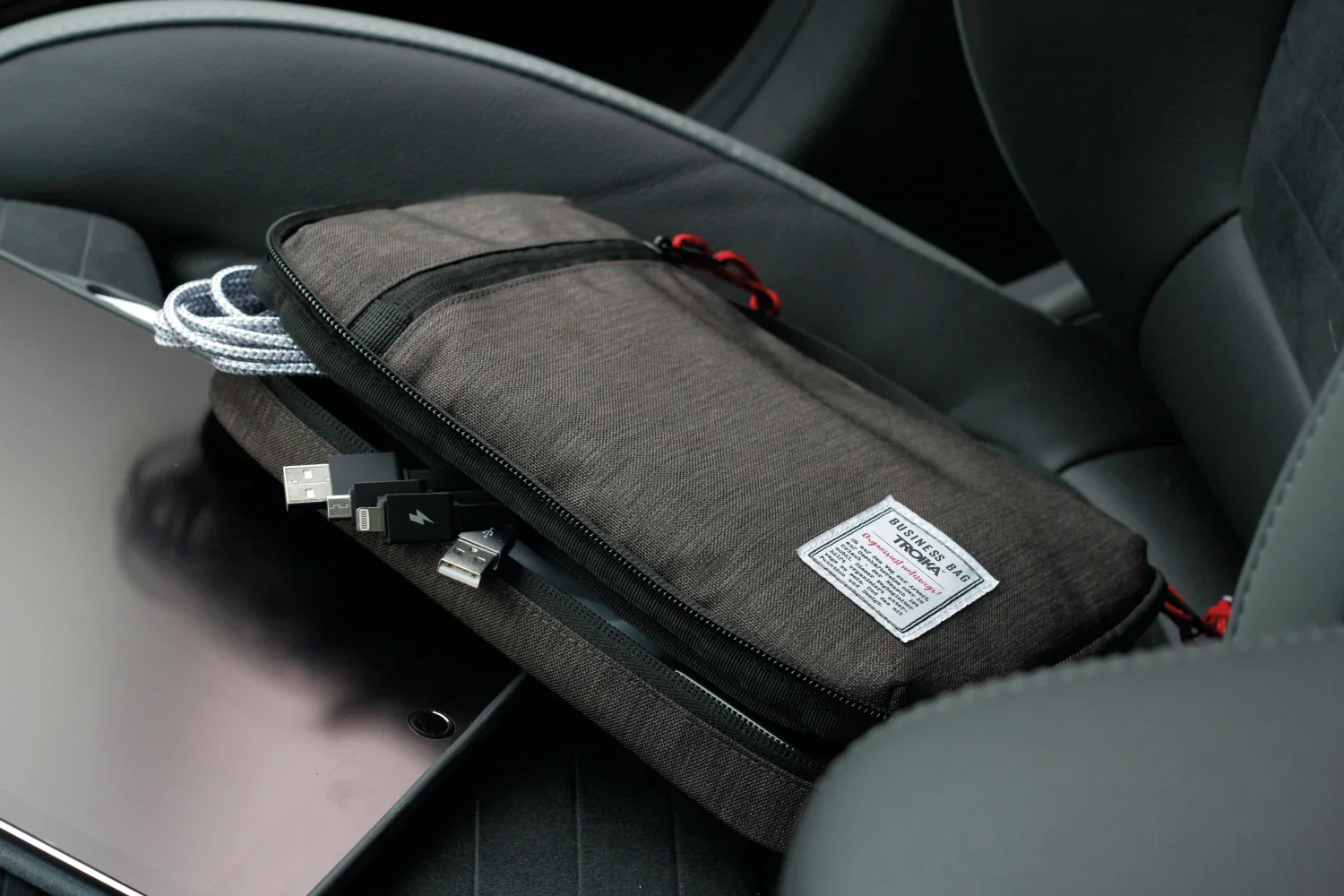 BUSINESS TECH POUCH - Image 3