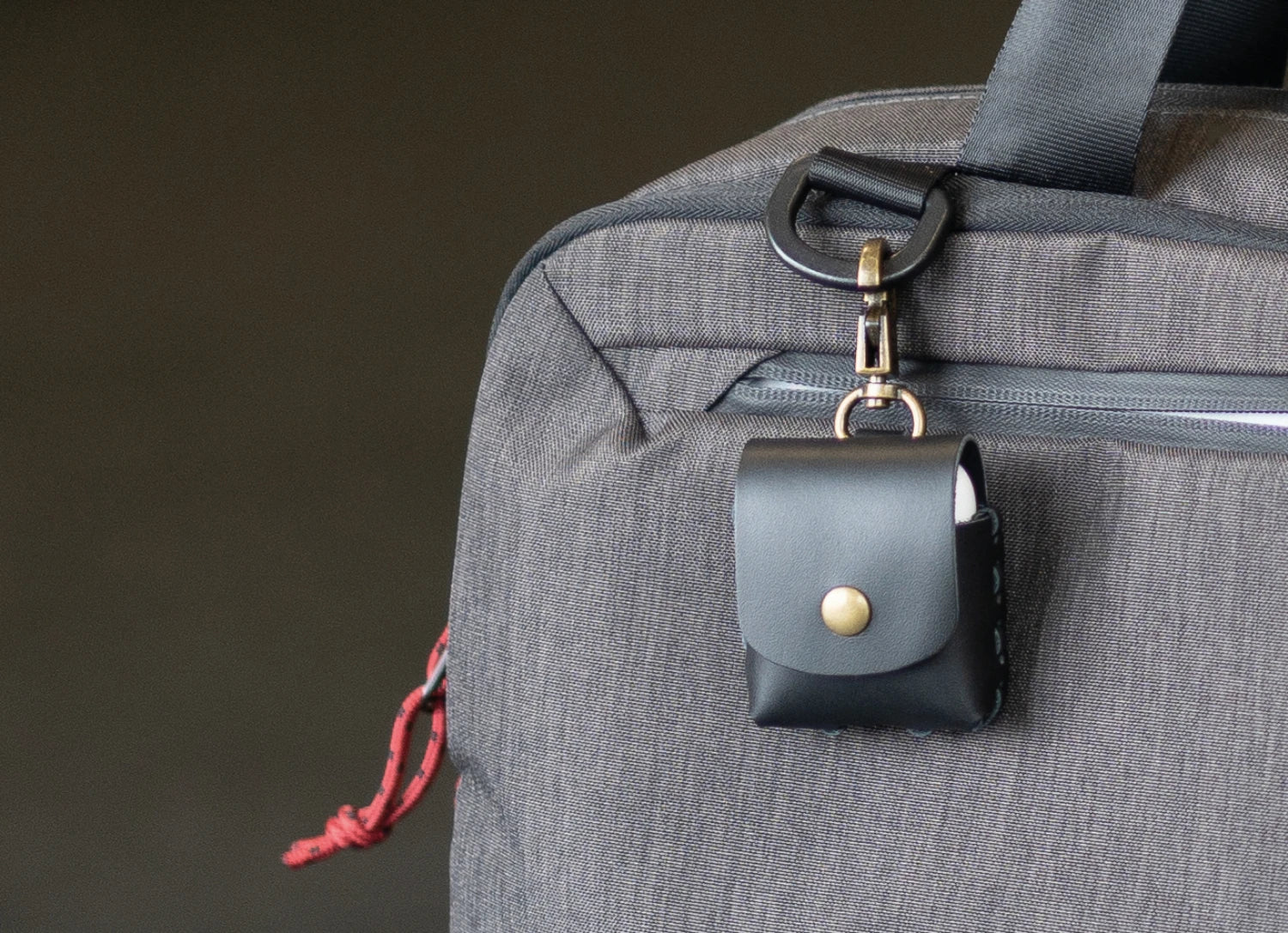 IN EAR PHONE CASE - Image 4