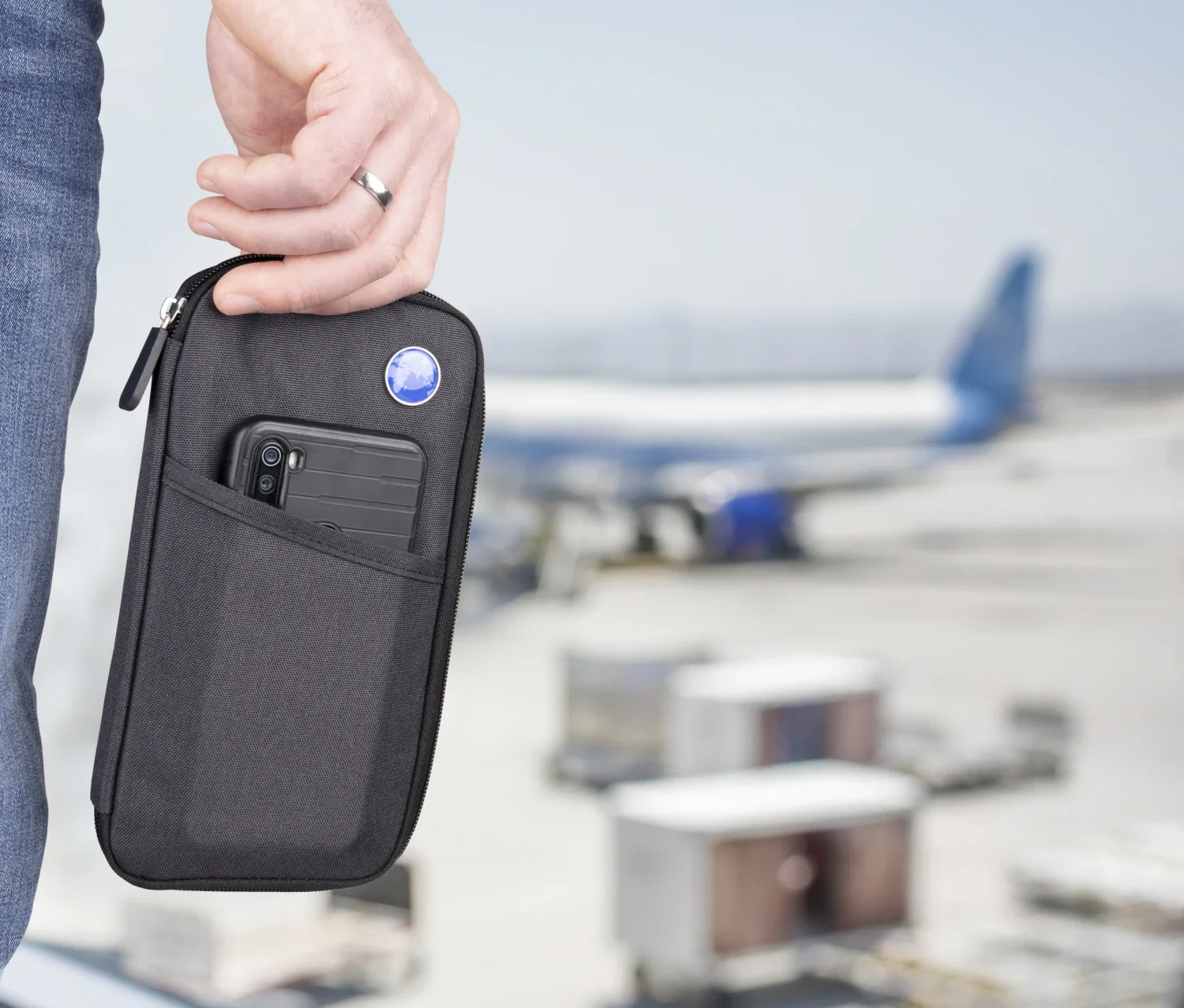 SAFE FLIGHT - Image 6