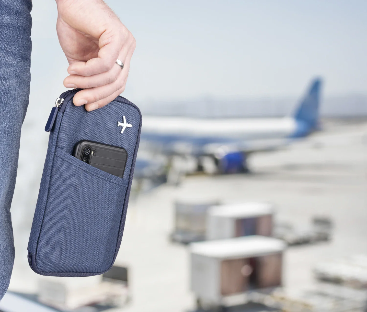 SAFE FLIGHT - Image 6